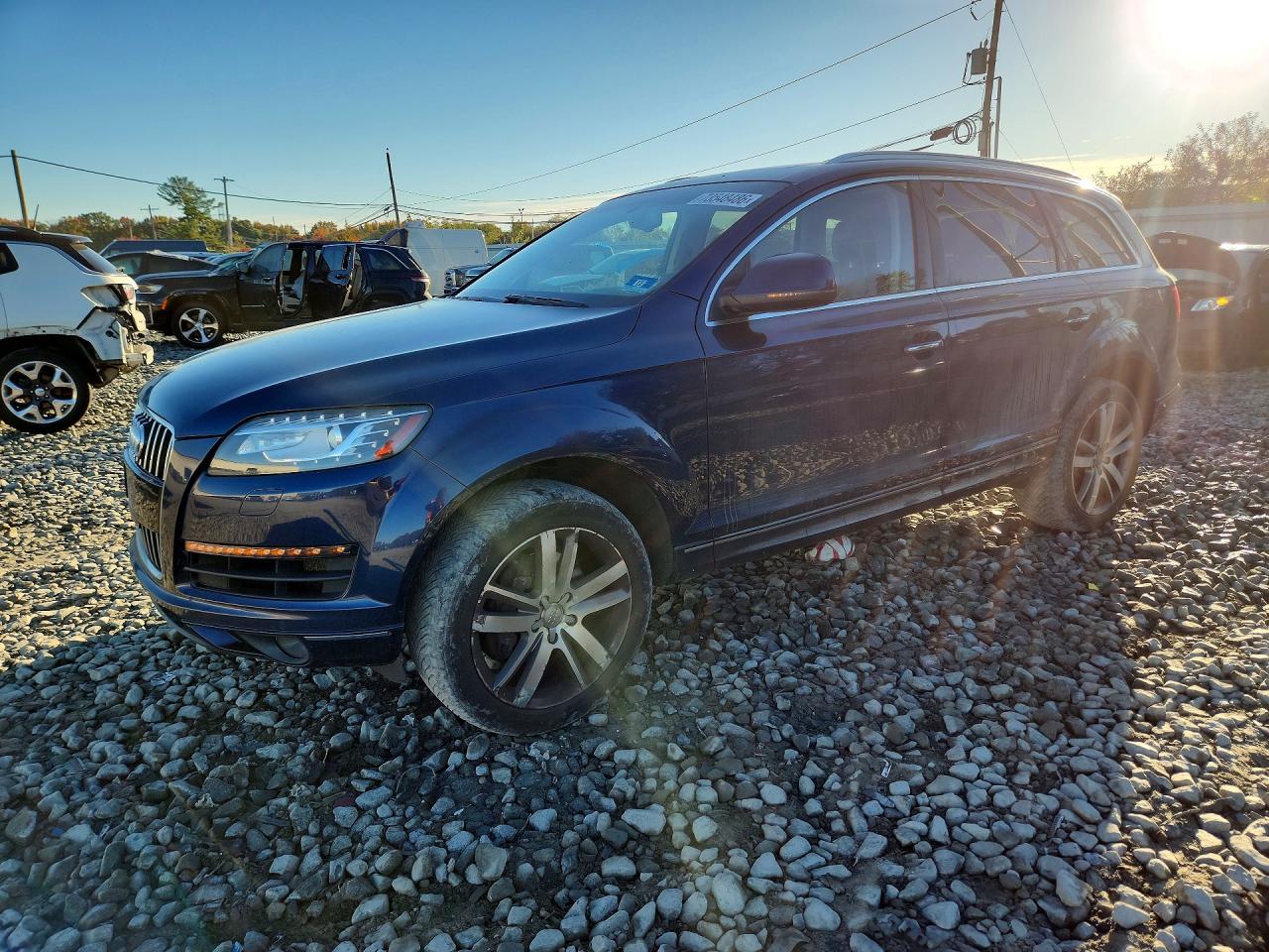 2015 AUDI Q7 Premium Plus — Front 3/4