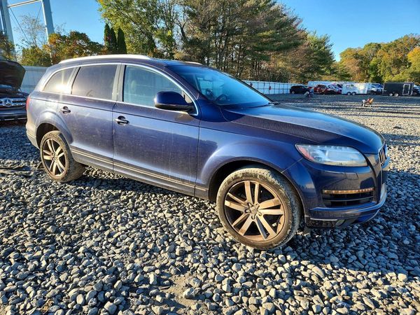 2015 AUDI Q7 Premium Plus — Passenger 3/4