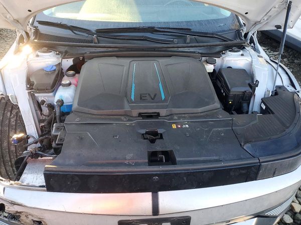 2024 HYUNDAI IONIQ — Engine bay
