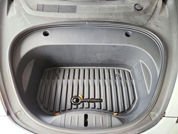 2022 TESLA MODEL 3 — Engine bay