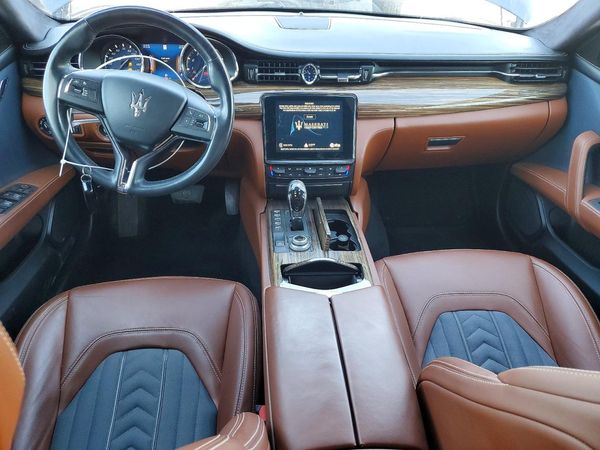 2018 MASERATI QUATTROPORTE Luxury — CKPT