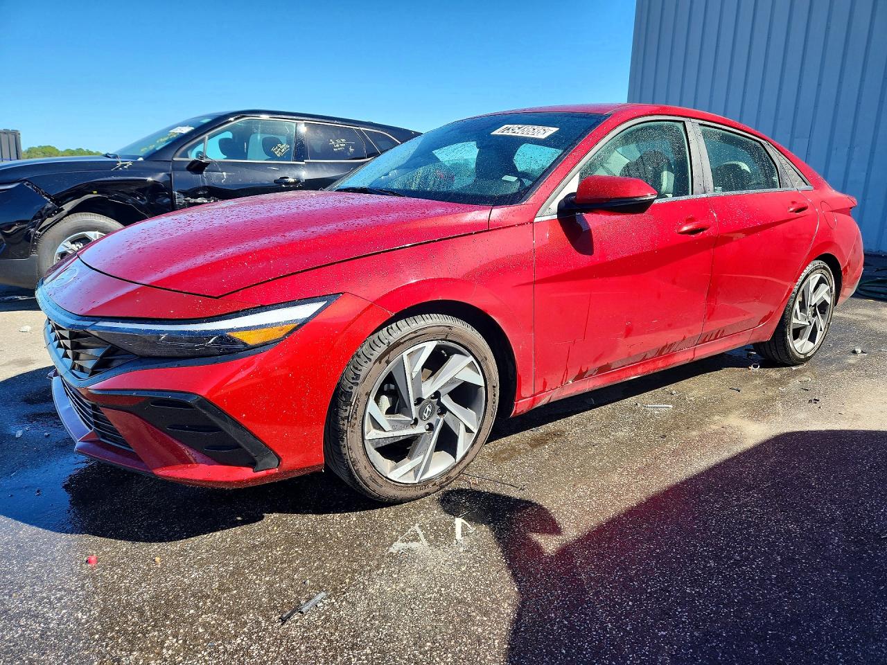 2025 HYUNDAI ELANTRA Limited — Front 3/4