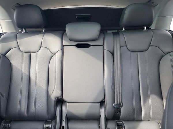 2019 AUDI Q5 quattro Premium Plus — SUVN