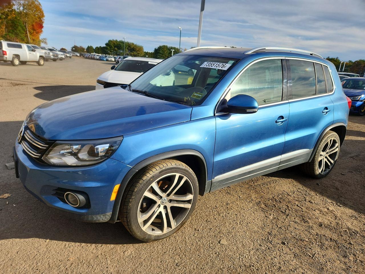2017 VOLKSWAGEN TIGUAN SEL 4Motion — Front 3/4