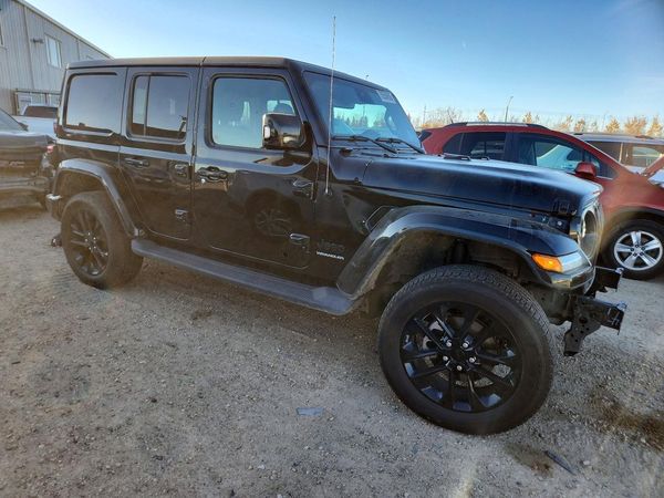 2023 JEEP WRANGLER Sahara — Passenger 3/4