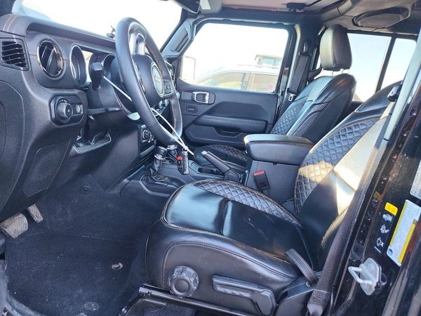 2023 JEEP WRANGLER Sahara — DENT