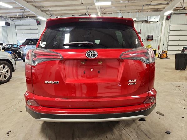 2016 TOYOTA RAV4 XLE (M Grade) — DIRR
