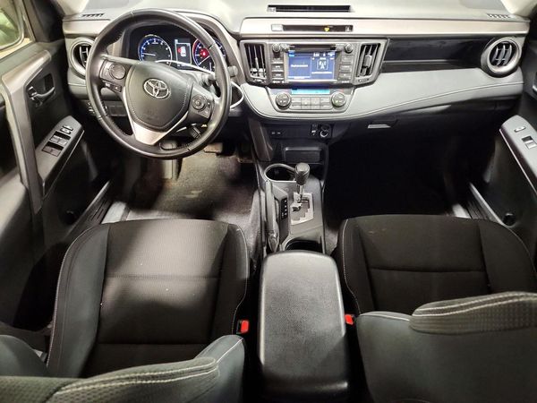 2016 TOYOTA RAV4 XLE (M Grade) — CKPT