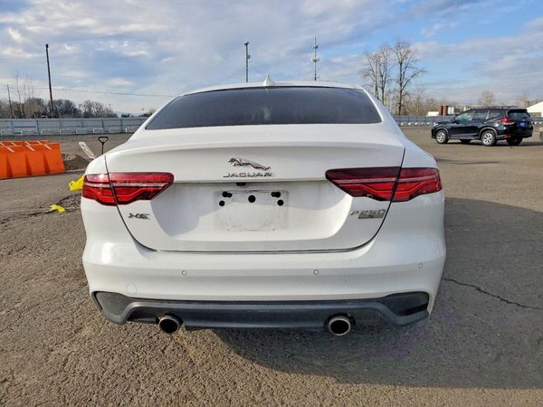 2020 JAGUAR XE
