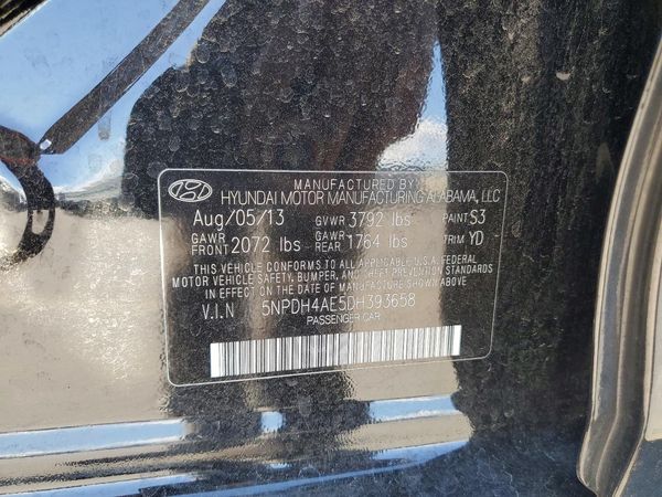 2013 HYUNDAI ELANTRA