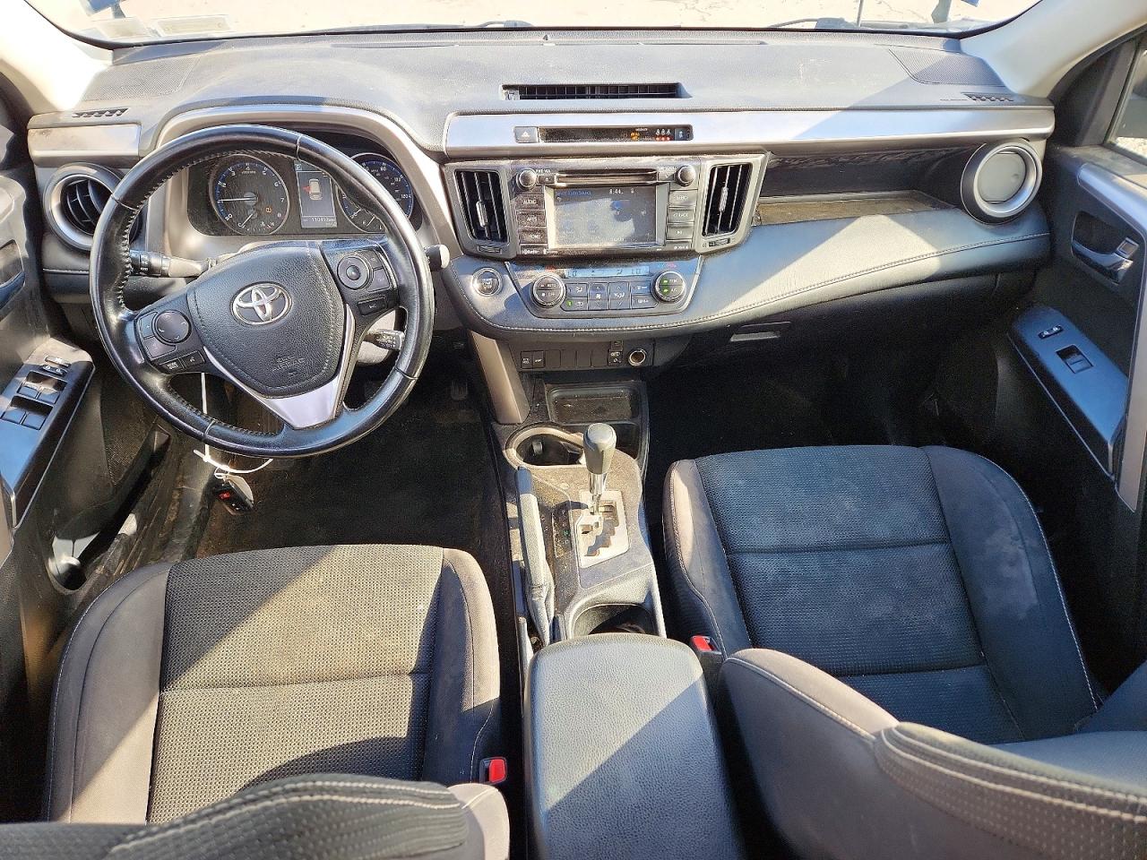 2017 TOYOTA RAV4 XLE