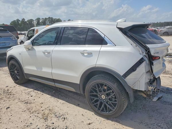 2019 CADILLAC XT4 Premium Luxury