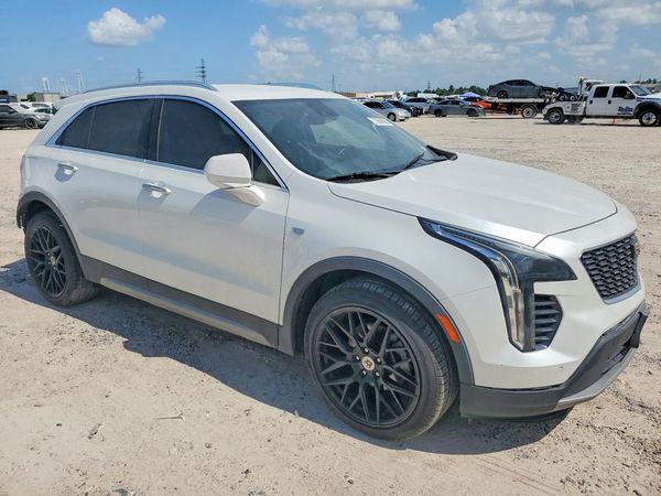 2019 CADILLAC XT4 Premium Luxury