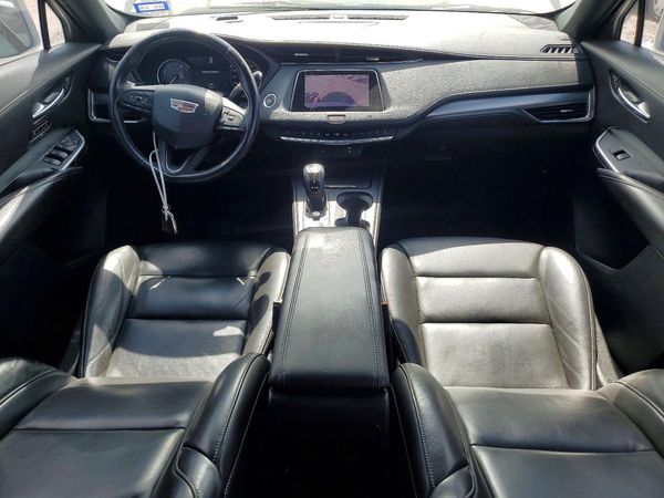 2019 CADILLAC XT4 Premium Luxury