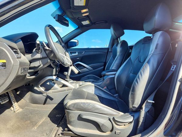 2016 HYUNDAI VELOSTER — DENT