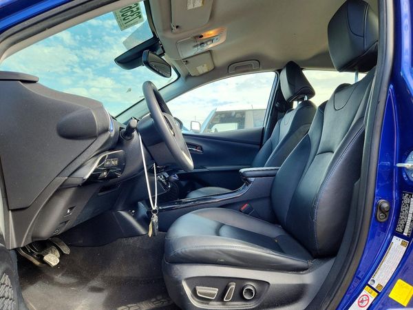 2016 TOYOTA PRIUS — DENT