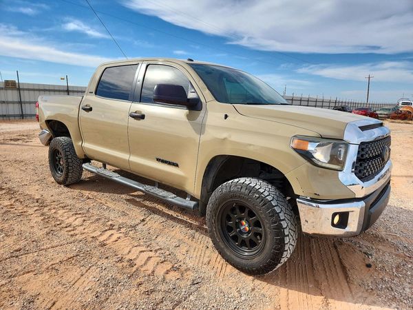 2019 TOYOTA TUNDRA SR5 Grade — Passenger 3/4