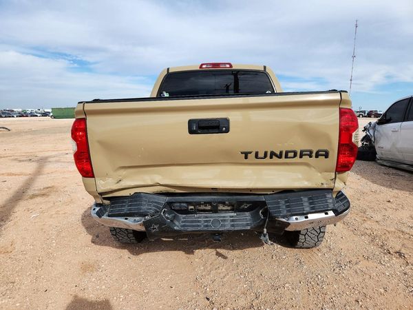 2019 TOYOTA TUNDRA SR5 Grade — DIRR