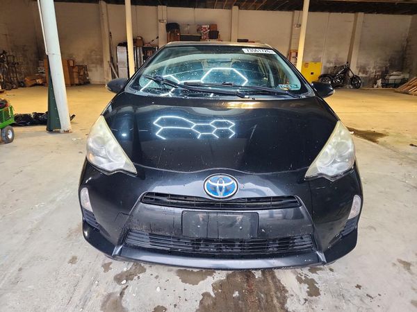 2013 TOYOTA PRIUS — DIRF