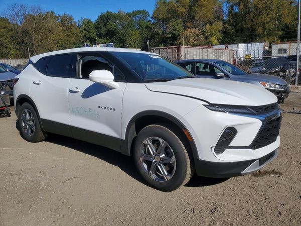 2025 CHEVROLET BLAZER 2LT — Passenger 3/4