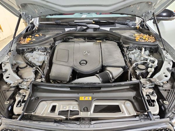 2026 MERCEDES-BENZ GLC GLC300 — Engine bay