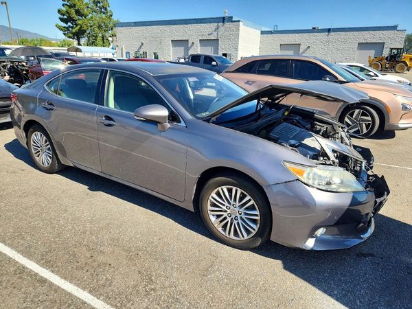 2014 LEXUS ES 350 — Passenger 3/4