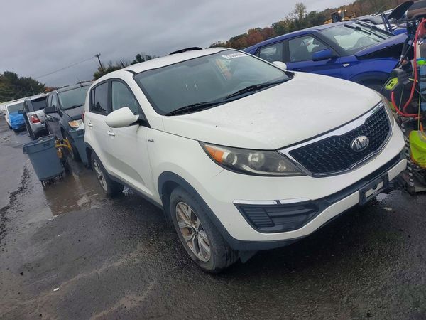 2014 KIA SPORTAGE LX — Passenger 3/4