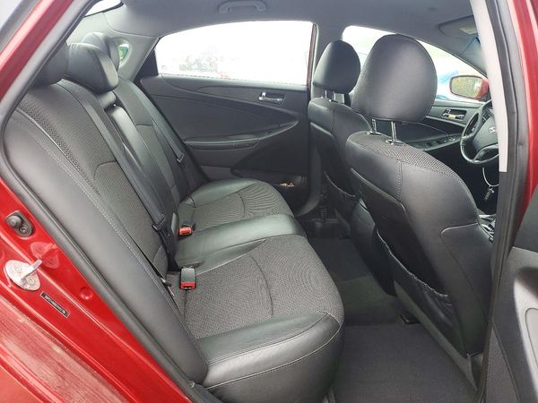 2012 HYUNDAI SONATA Middle level — PSRS