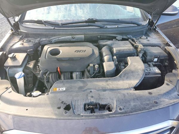 2015 HYUNDAI SONATA — Engine bay