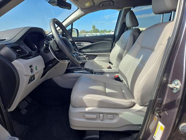 2020 HONDA PILOT TOURING-7 — DENT