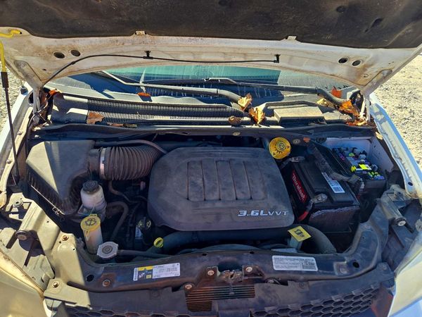2014 RAM TRADESMAN — Engine bay