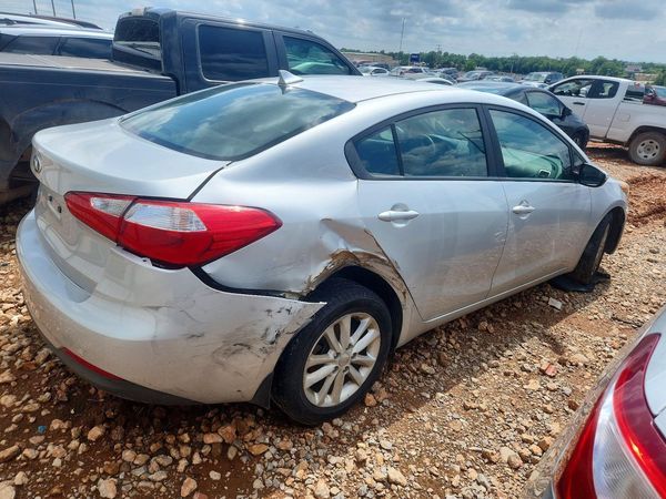 2016 KIA FORTE