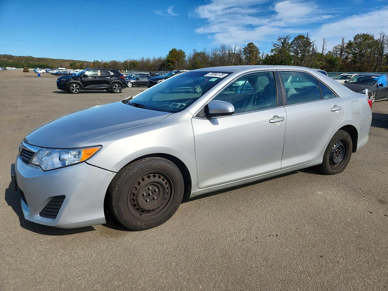 2014 TOYOTA CAMRY — Front 3/4