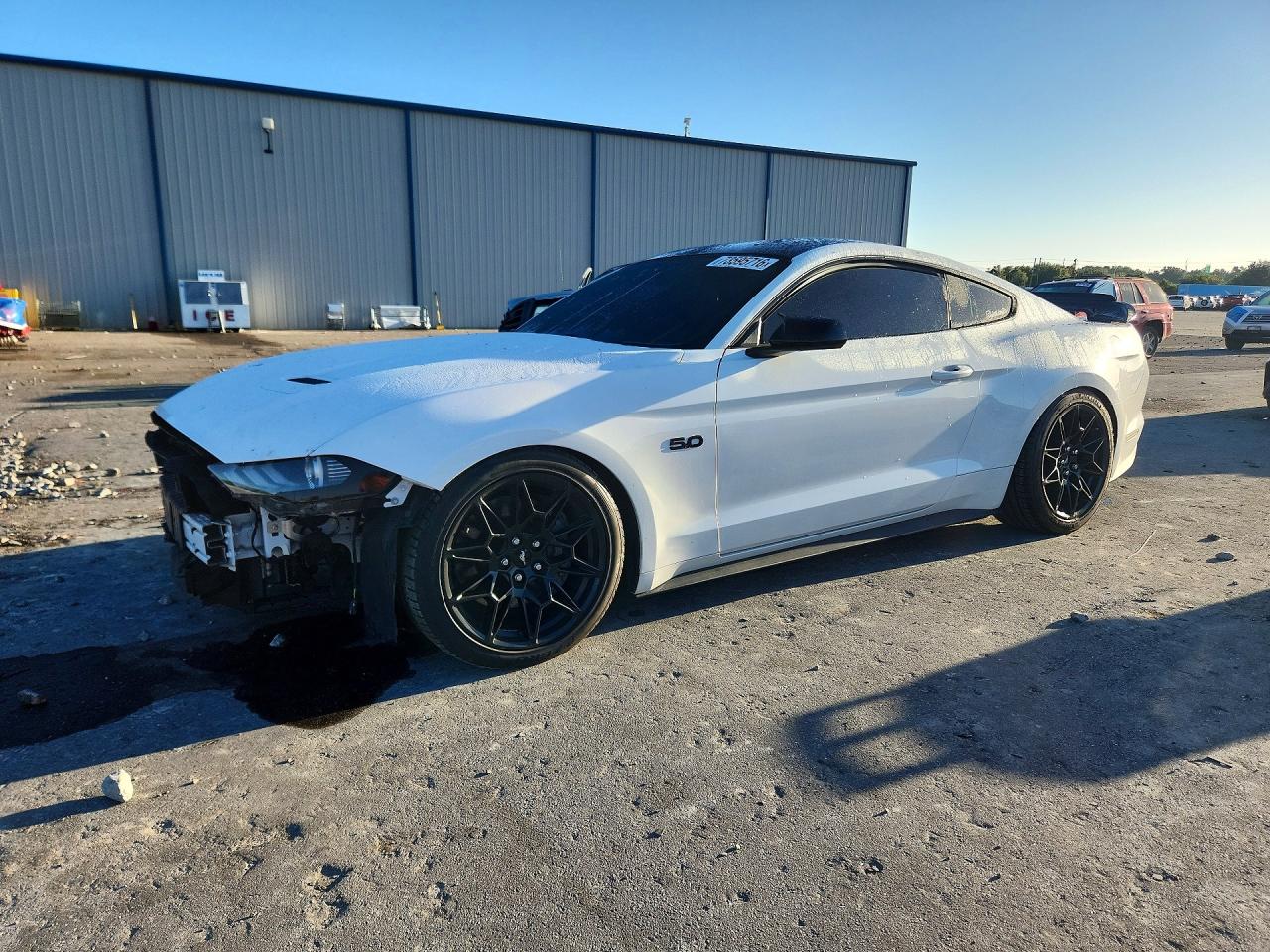 2018 FORD MUSTANG GT Coupe — Front 3/4