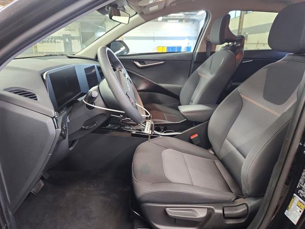2026 KIA NIRO LX — DENT