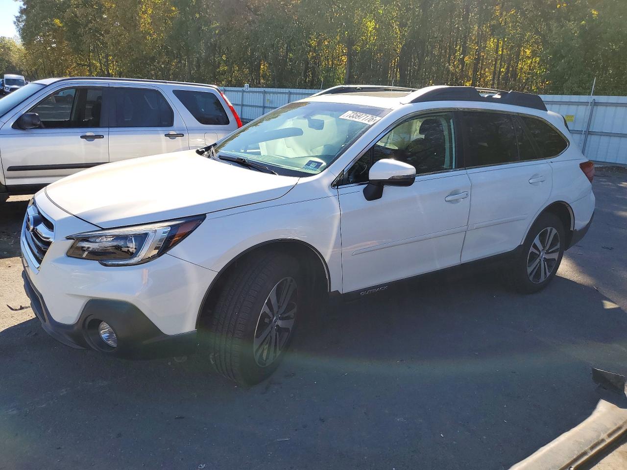 2018 SUBARU OUTBACK Limited+M/R+ES+NAVI — Front 3/4