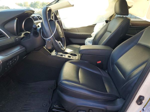 2018 SUBARU OUTBACK Limited+M/R+ES+NAVI — DENT