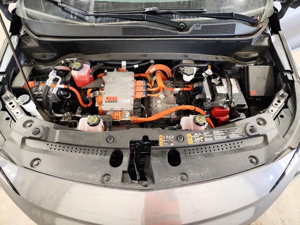 2023 CHEVROLET BOLT Premier — Engine bay