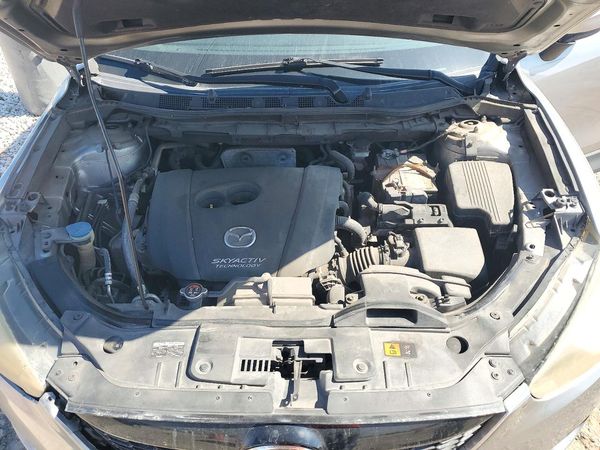 2015 MAZDA CX-5 Grand Touring/GT — Engine bay