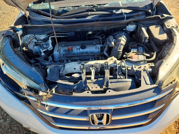 2013 HONDA CRV LX — Engine bay