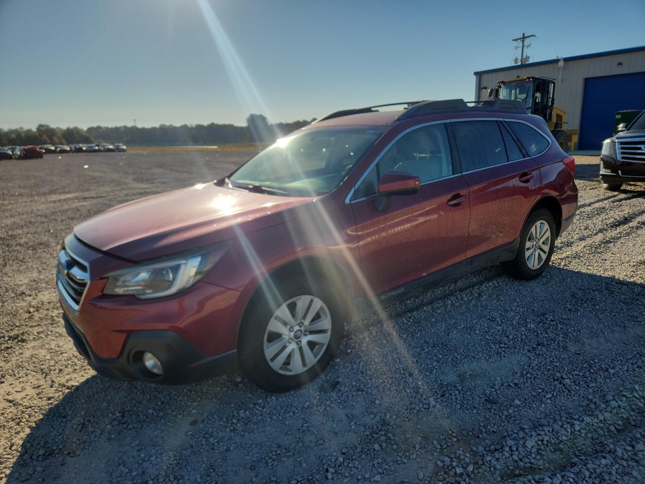 2018 SUBARU OUTBACK Premium — Front 3/4