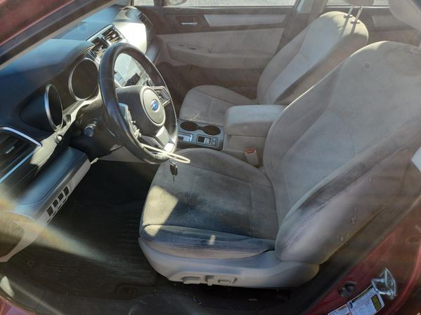 2018 SUBARU OUTBACK Premium — DENT
