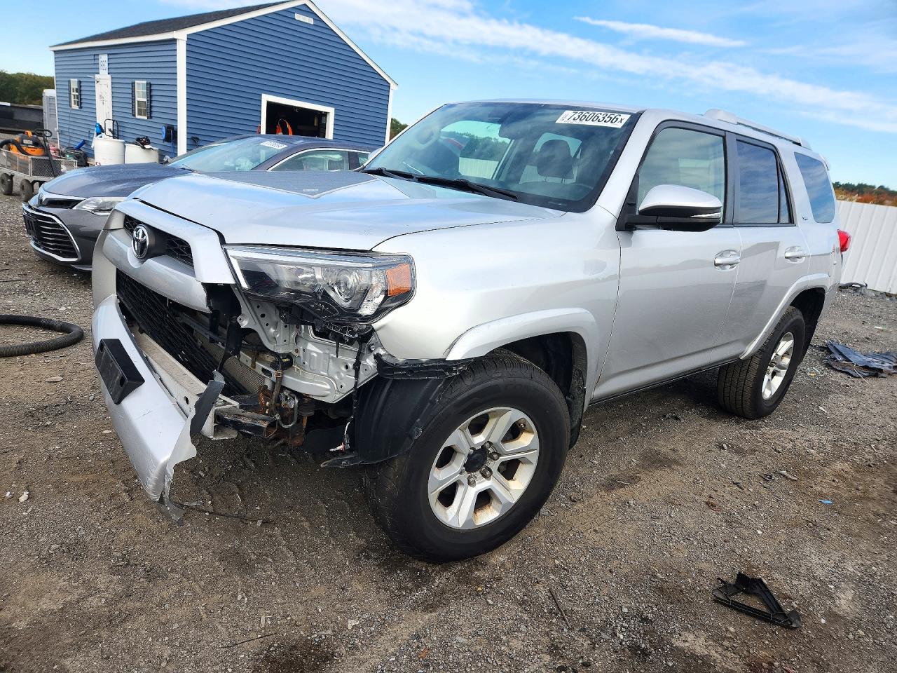 2016 TOYOTA 4RUNNER Base Grade — Front 3/4