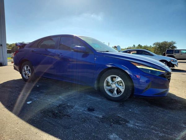 2023 HYUNDAI ELANTRA SE — Passenger 3/4