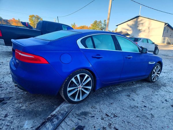 2017 JAGUAR XE Prestige — PSRA
