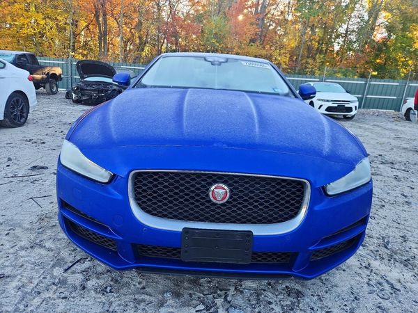 2017 JAGUAR XE Prestige — DIRF