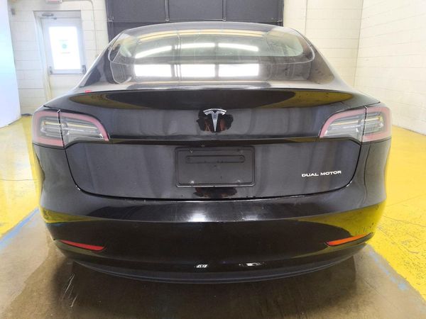 2022 TESLA MODEL 3 — DIRR