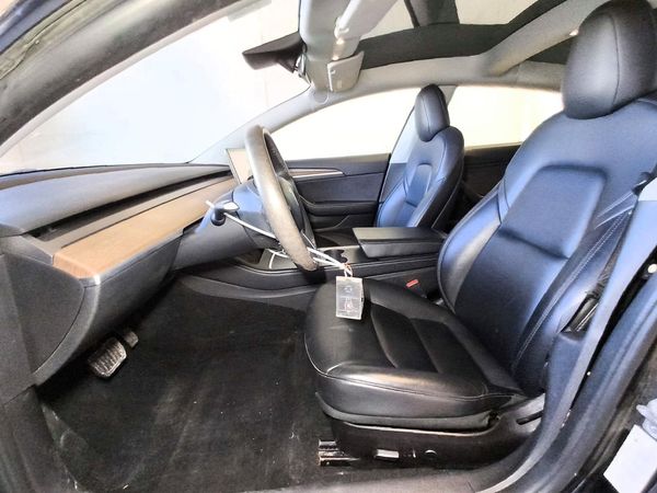 2022 TESLA MODEL 3 — DENT