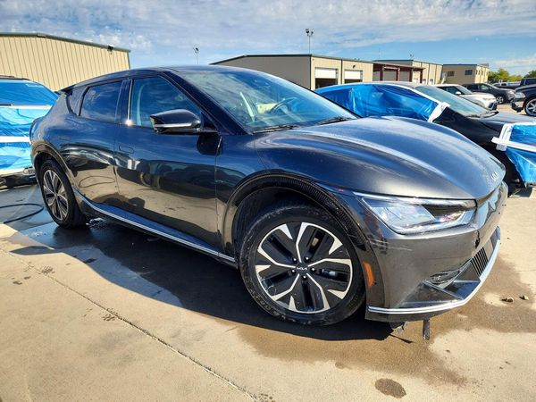 2024 KIA EV6 Light, Wind — Passenger 3/4