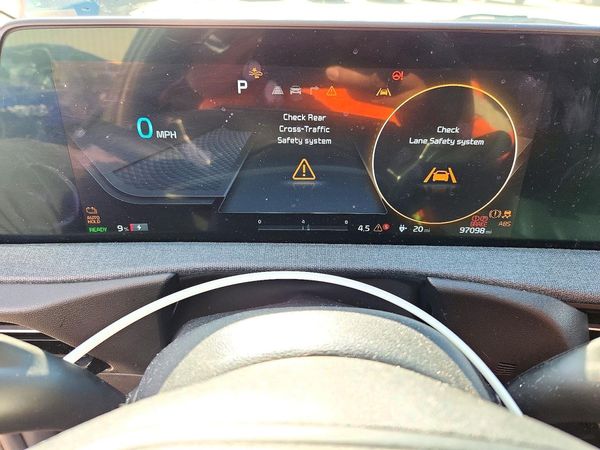2024 KIA EV6 Light, Wind — ODOM